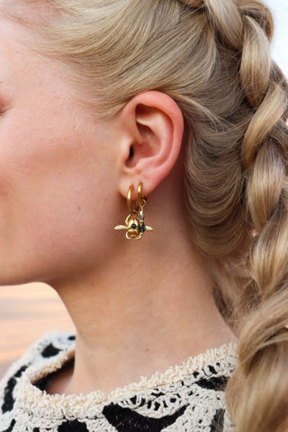 Single bobbie beetle hoop gold