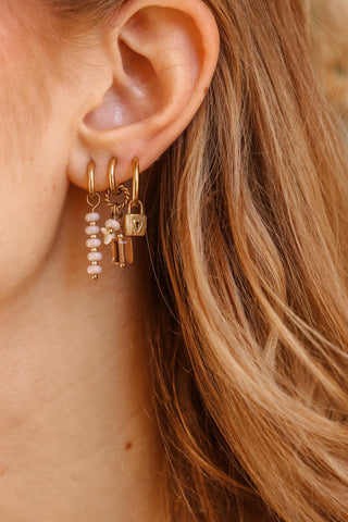 Single Lock of love hoop gold