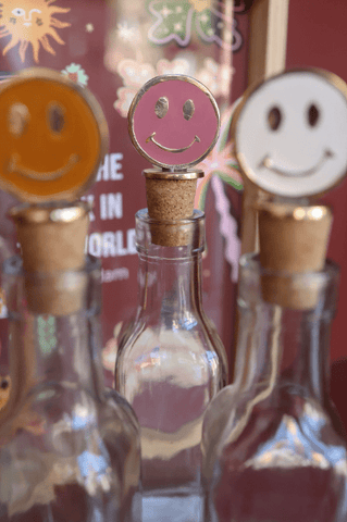 Bottle stopper smiley pink