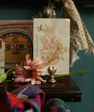 Holly heart  card holder