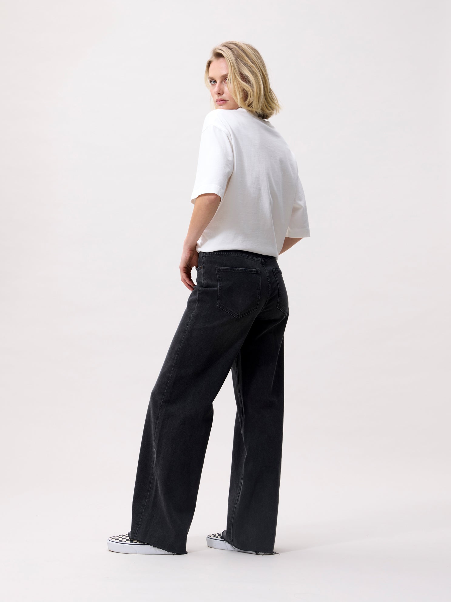 Loose fit jeans - washed black