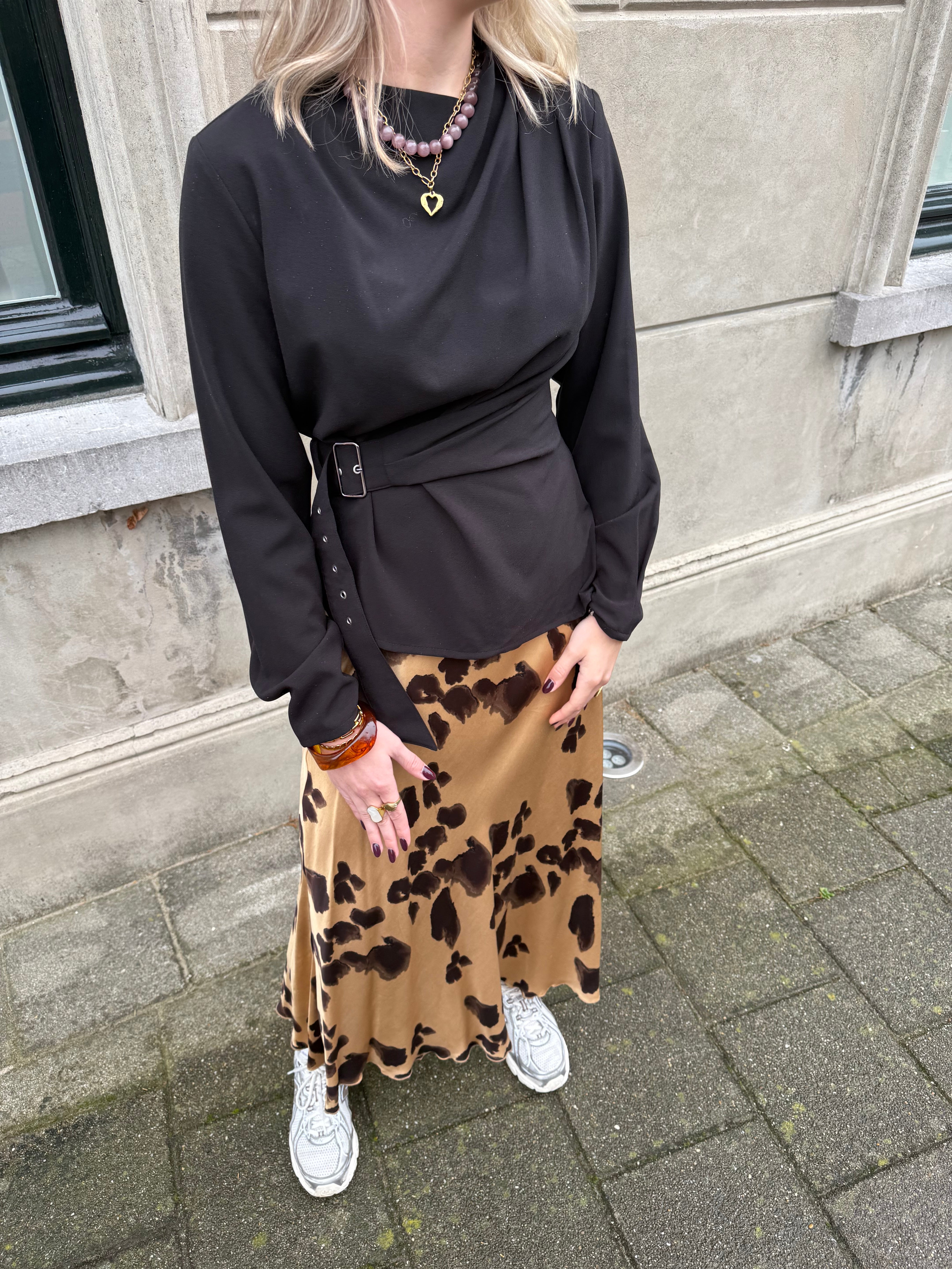 Yastumino top - Black