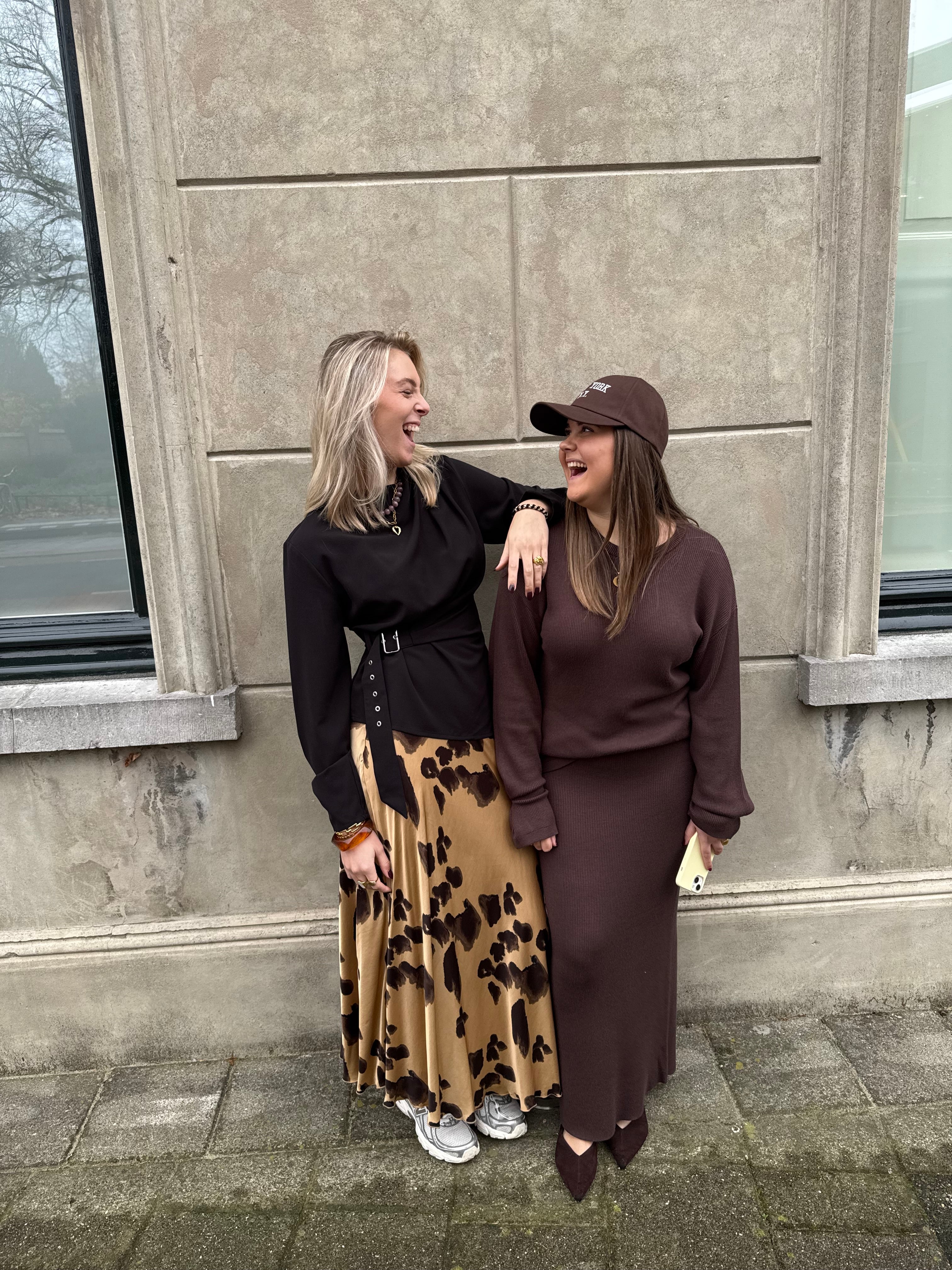 Yastumino top - Black