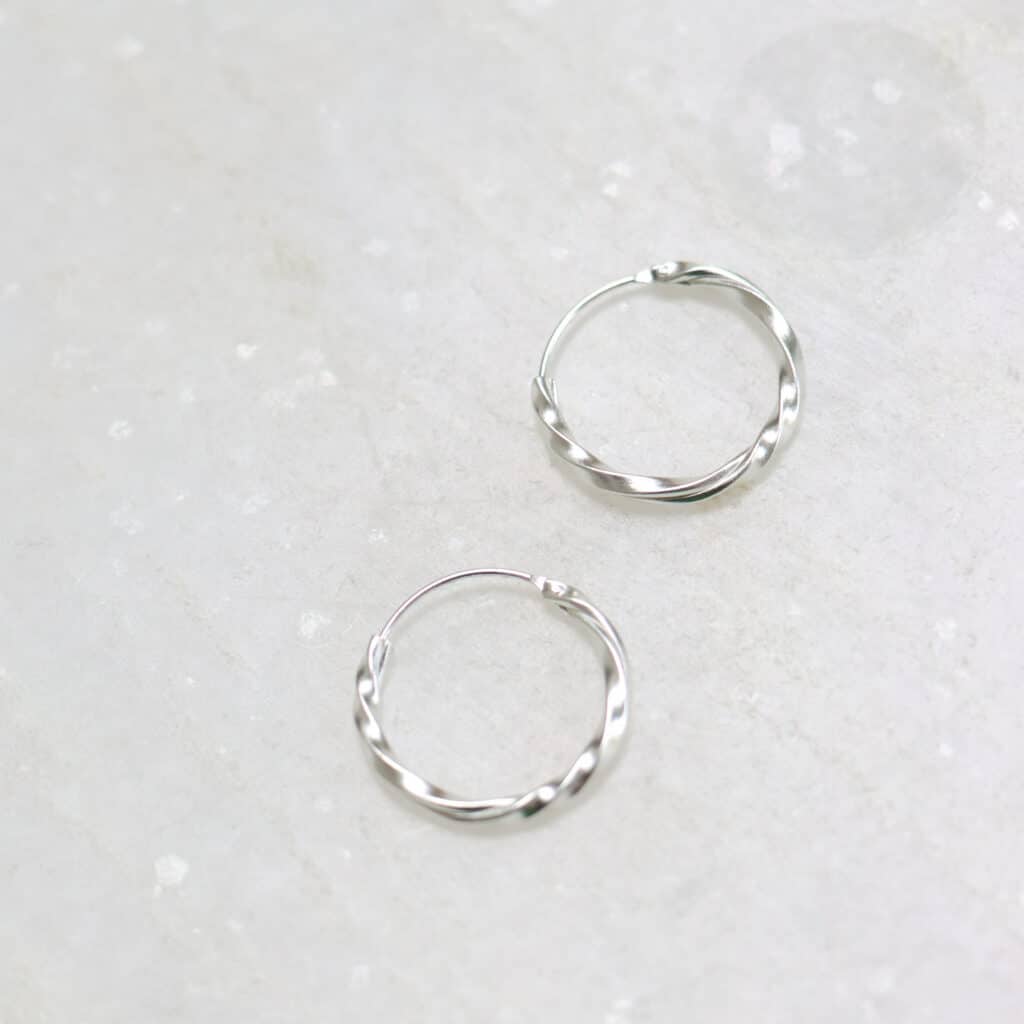 4_298 sterling silver set twisted round 17x2mm