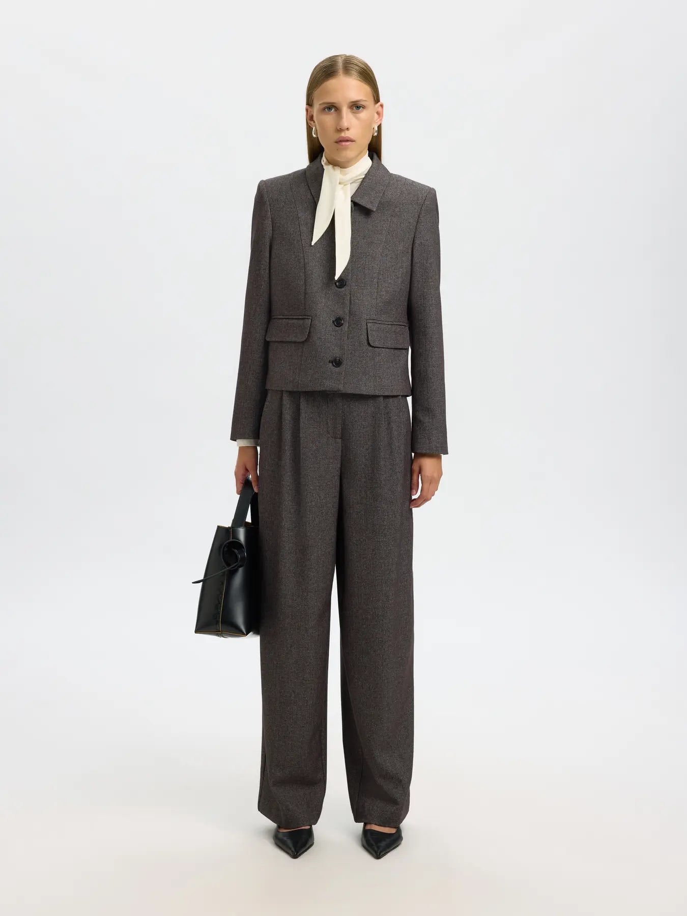 Slffitted Camilla short blazer - black structure