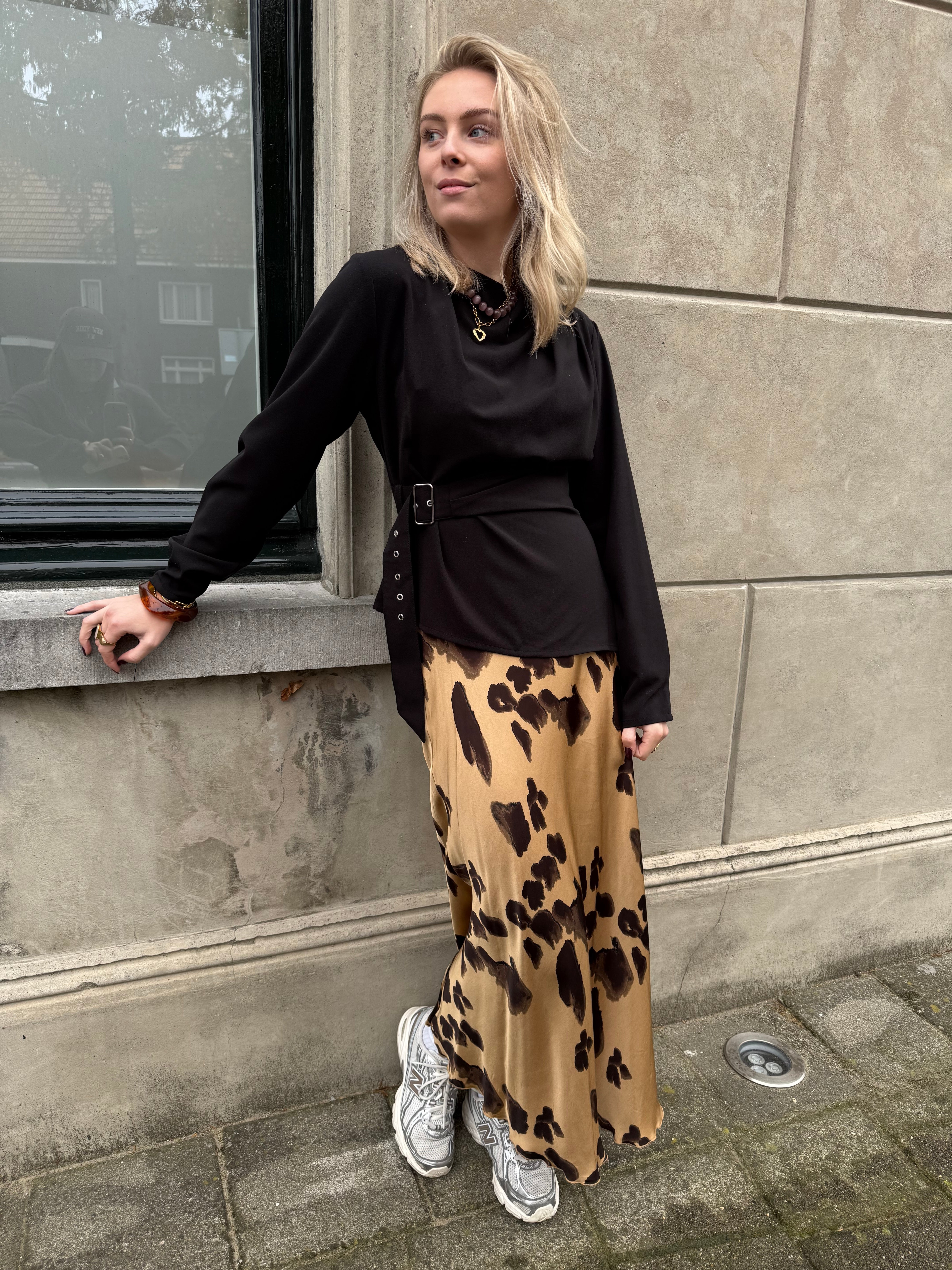 Yastumino top - Black