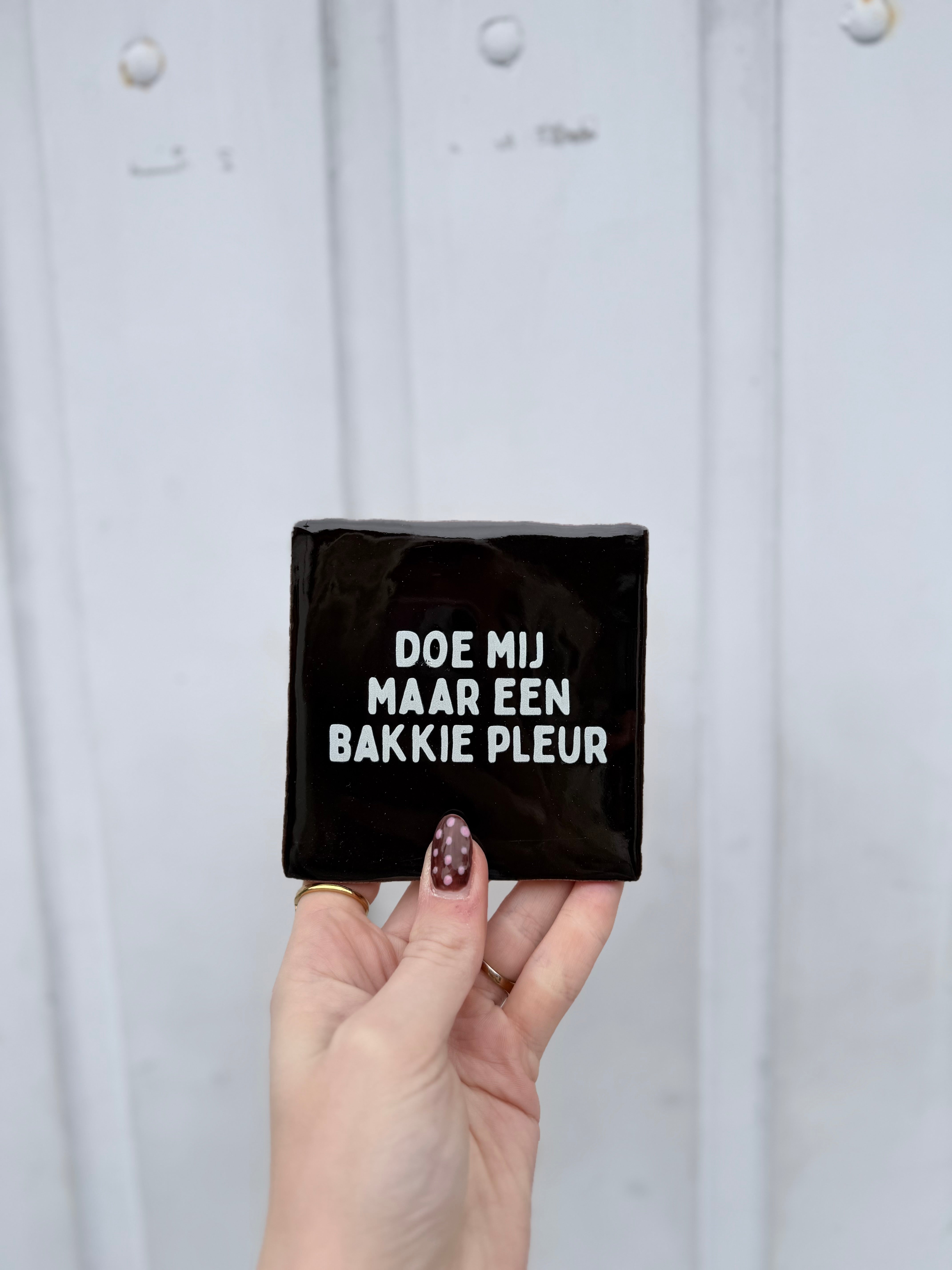 Tegel - Bakkie pleur - donkerbruin