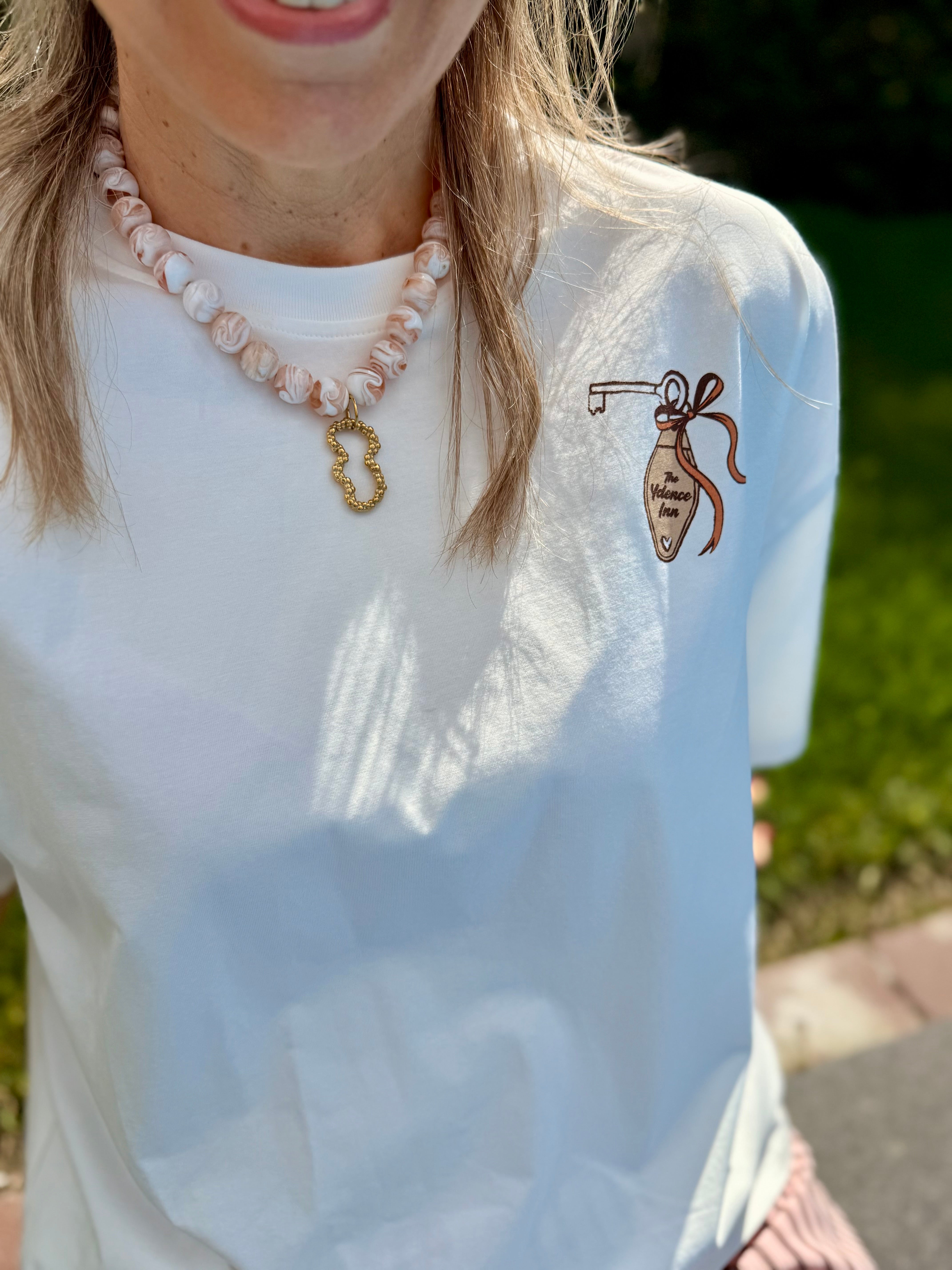T-Shirt The ydence Inn - Off white