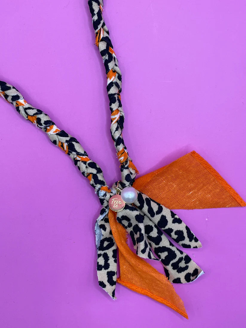 Bandana ketting - Oranje en Panter