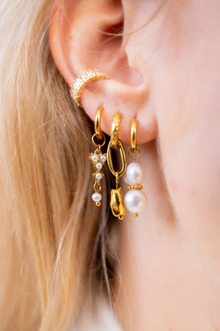 Belle pearl hoop gold