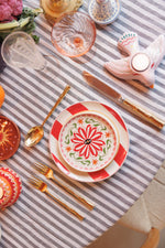 Plate flower