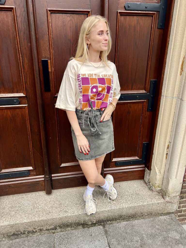 Oversized smiley t-shirt Maggy - vintage white