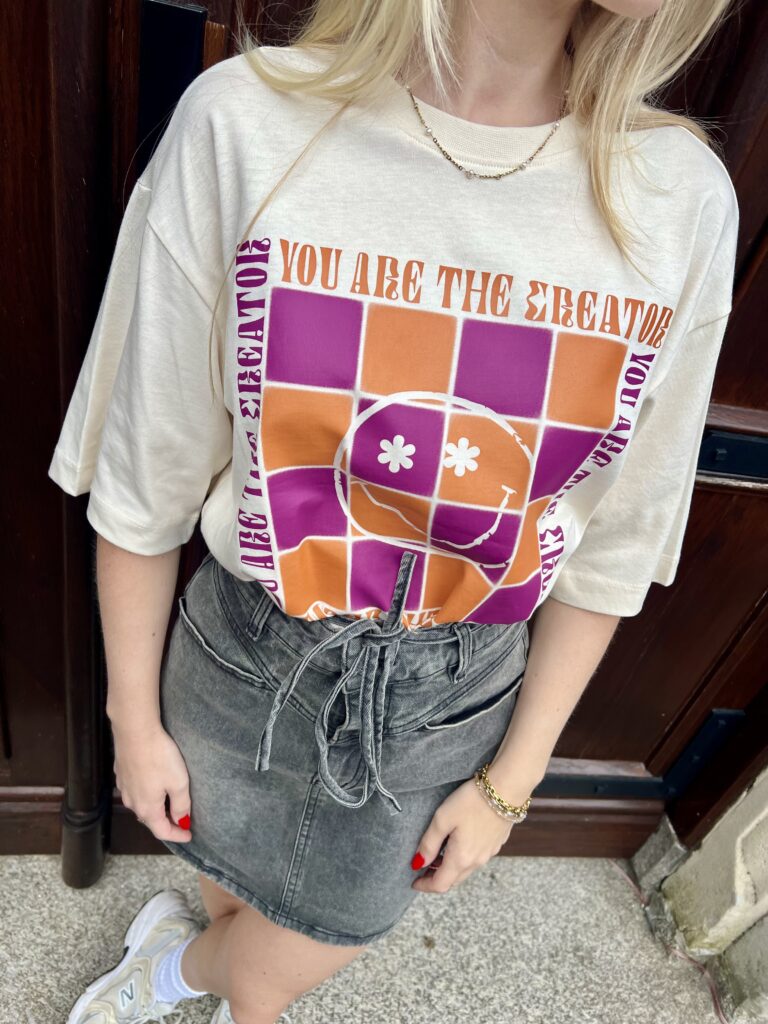 Oversized smiley t-shirt Maggy - vintage white