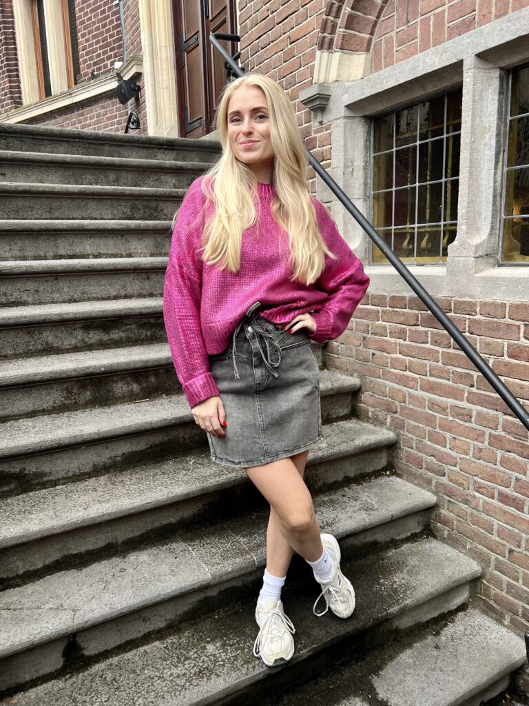 Knitted sweater May - purple
