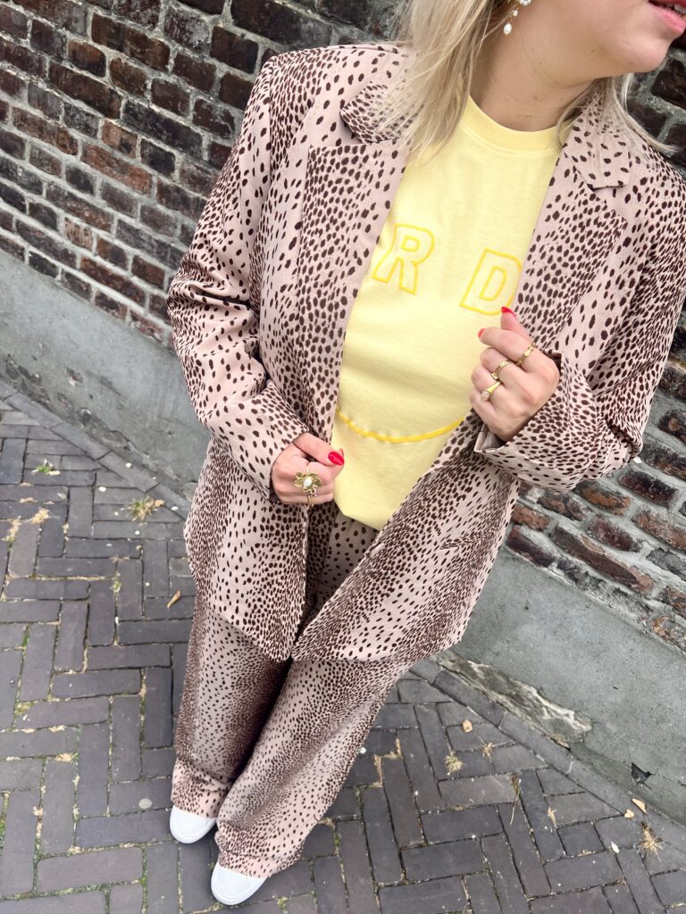 Pants Puck - leopard