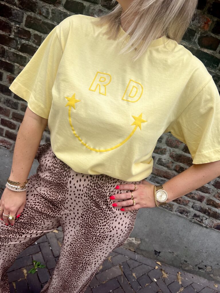 Smiley shirt Bruna - soft yellow