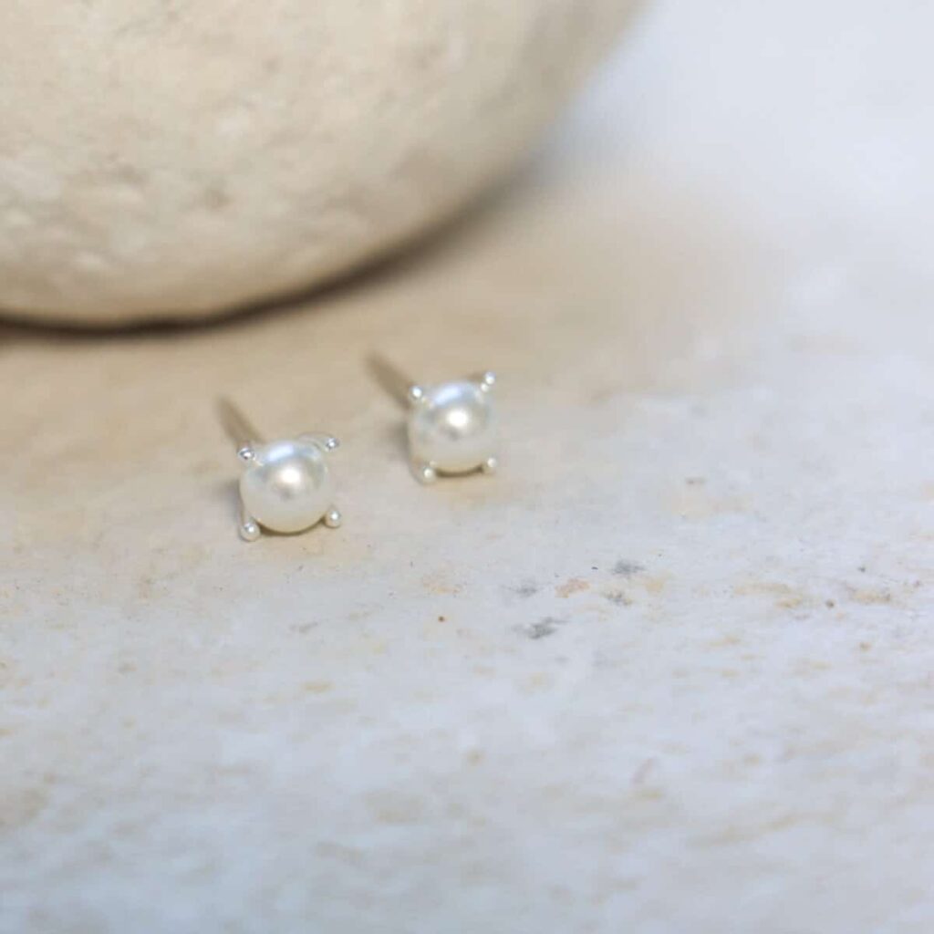 Pearl silver