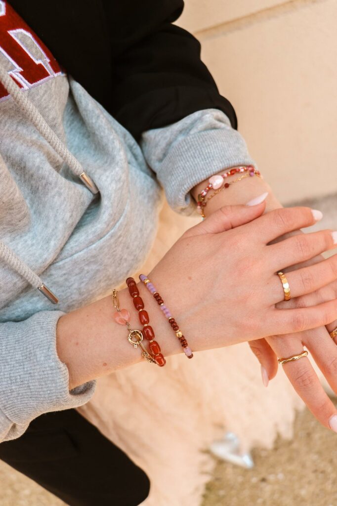 Hold on pink heart bracelet gold