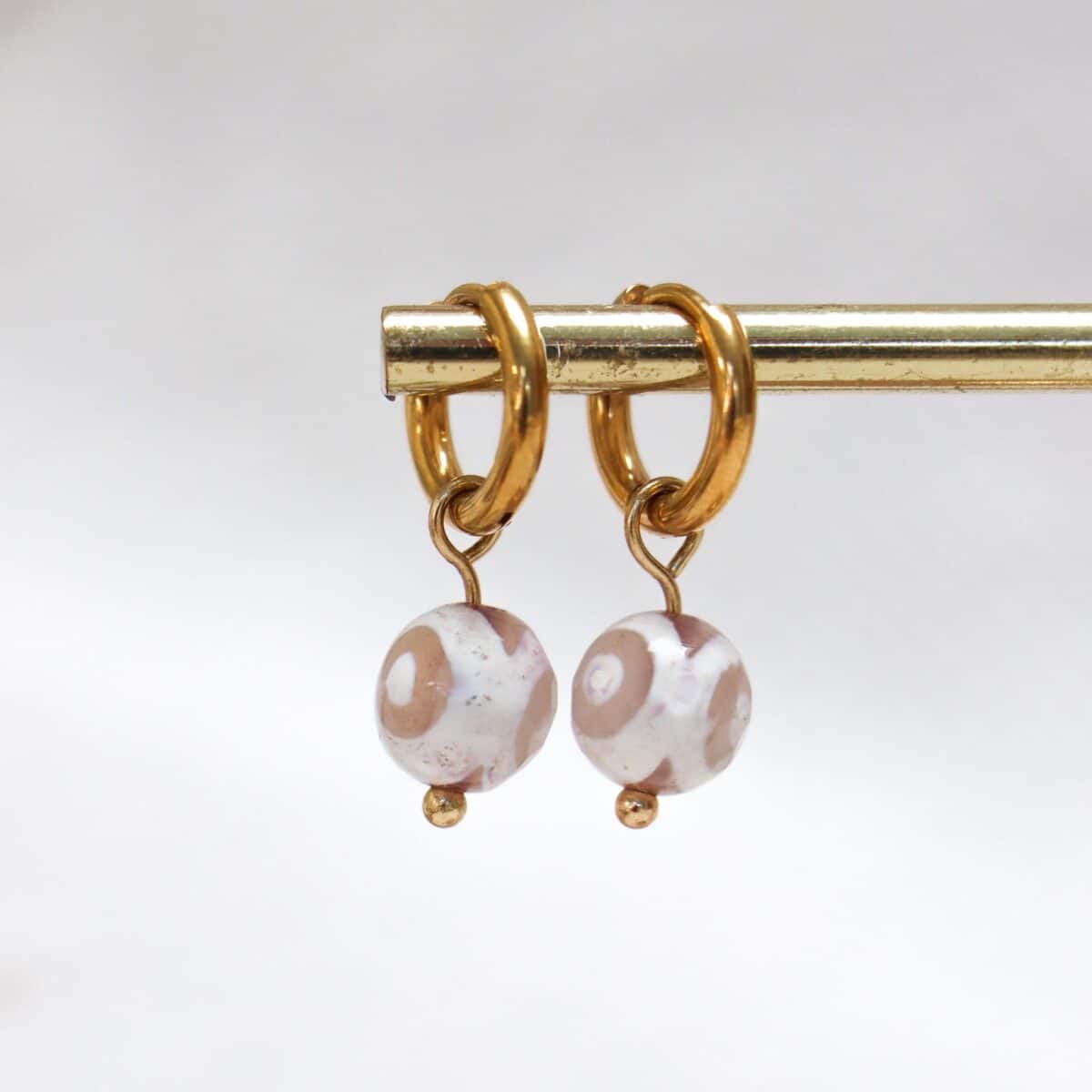 Single Pebble Beach Hoop Gold