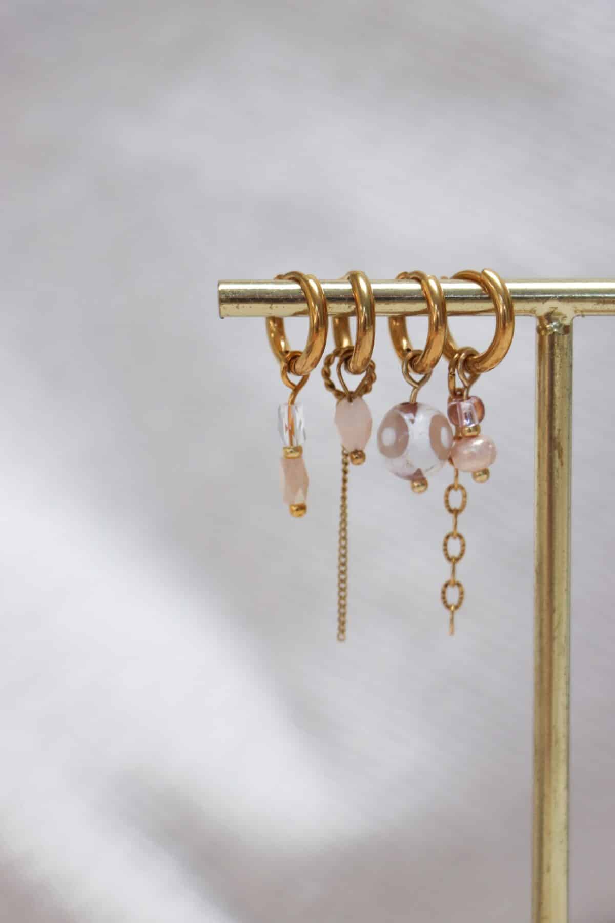 Single Terra White Hoop Gold