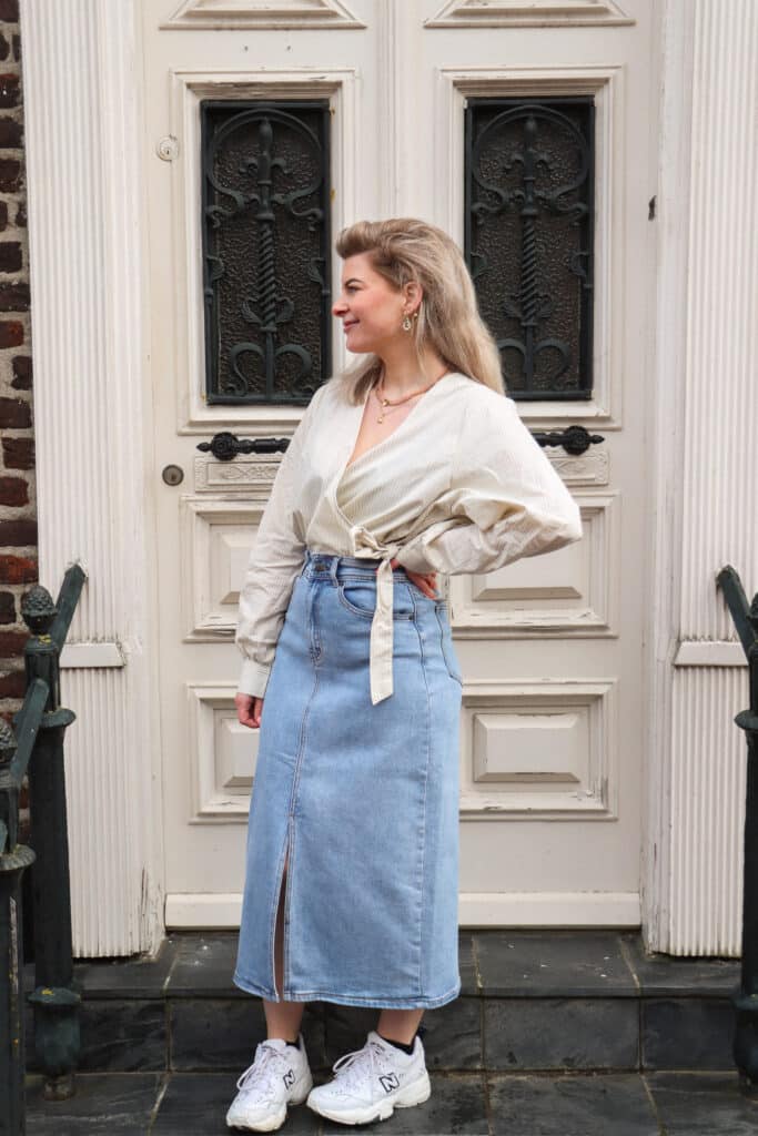 Yasdolma hw midi denim skirt - light blue denim