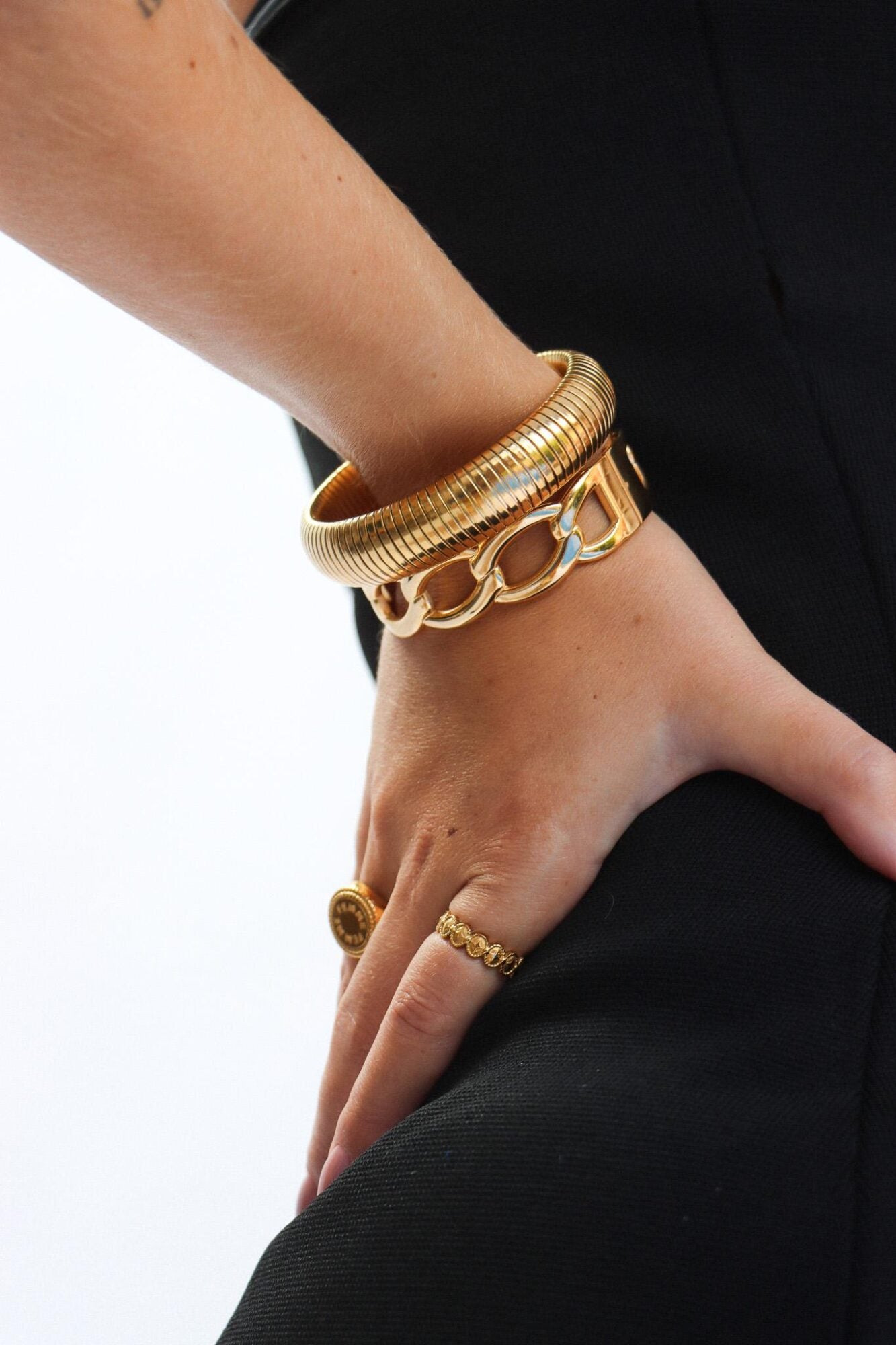 Arc bangle gold