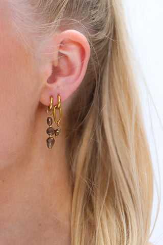 Grey diamonds hoop gold