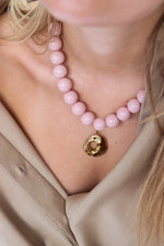 Bare blush necklace gold
