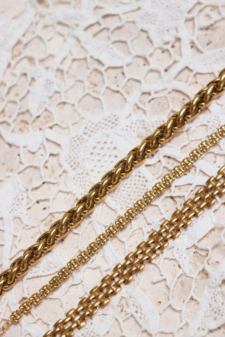 Watch me bracelet gold