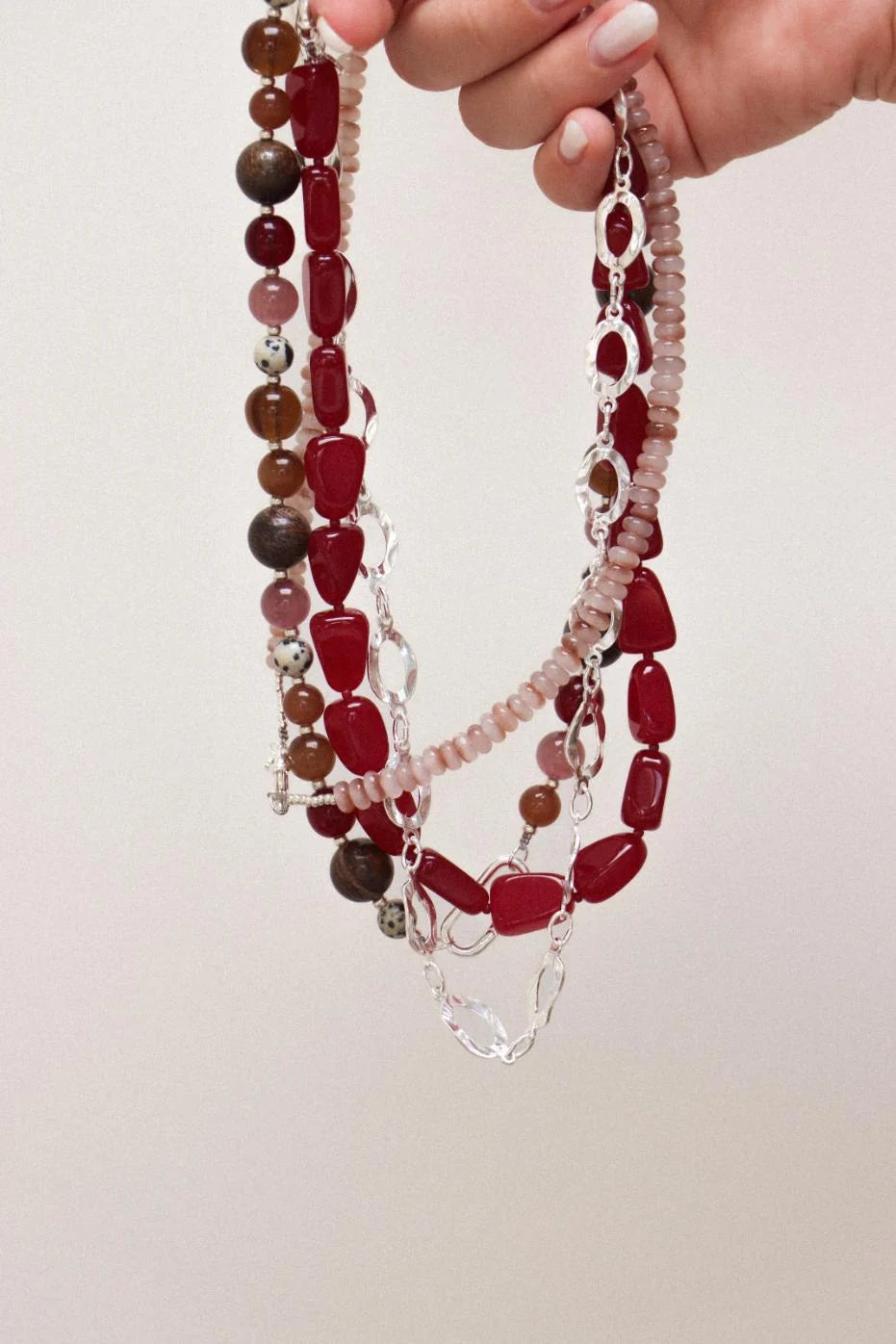 Oval frame necklace silver