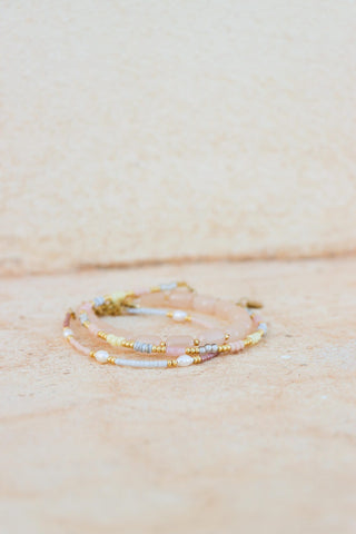 Soft rainbow bracelet gold