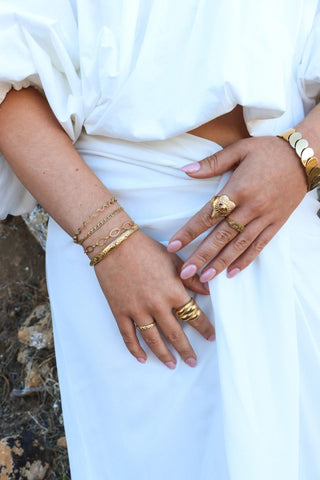 Oval line bracelet gold