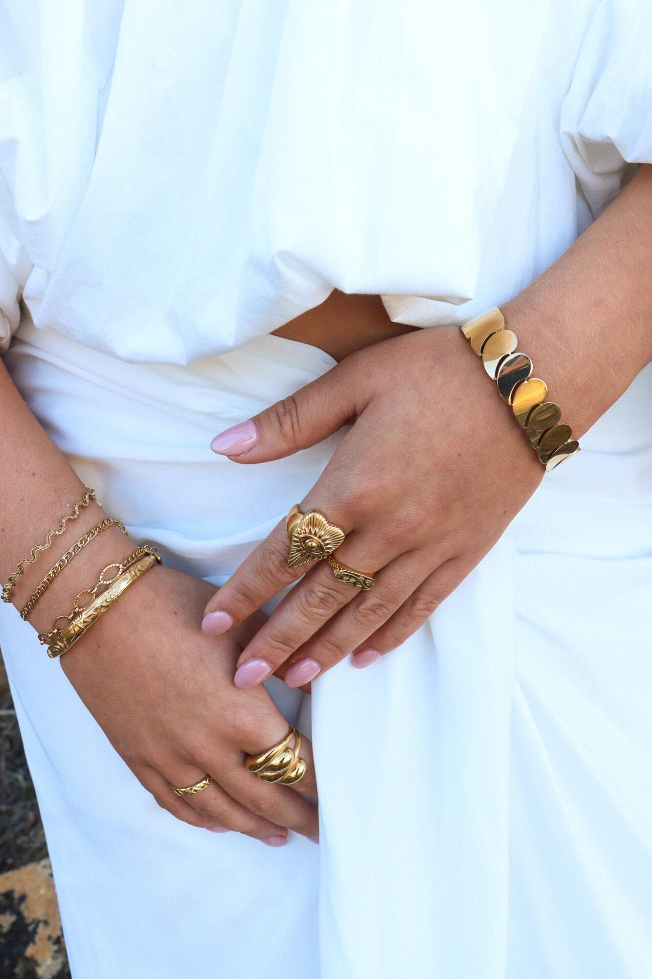 Waves bracelet gold