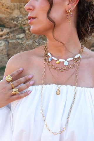 Queen of the sea necklace gold