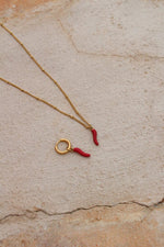 Spicy Pepper Necklace Gold