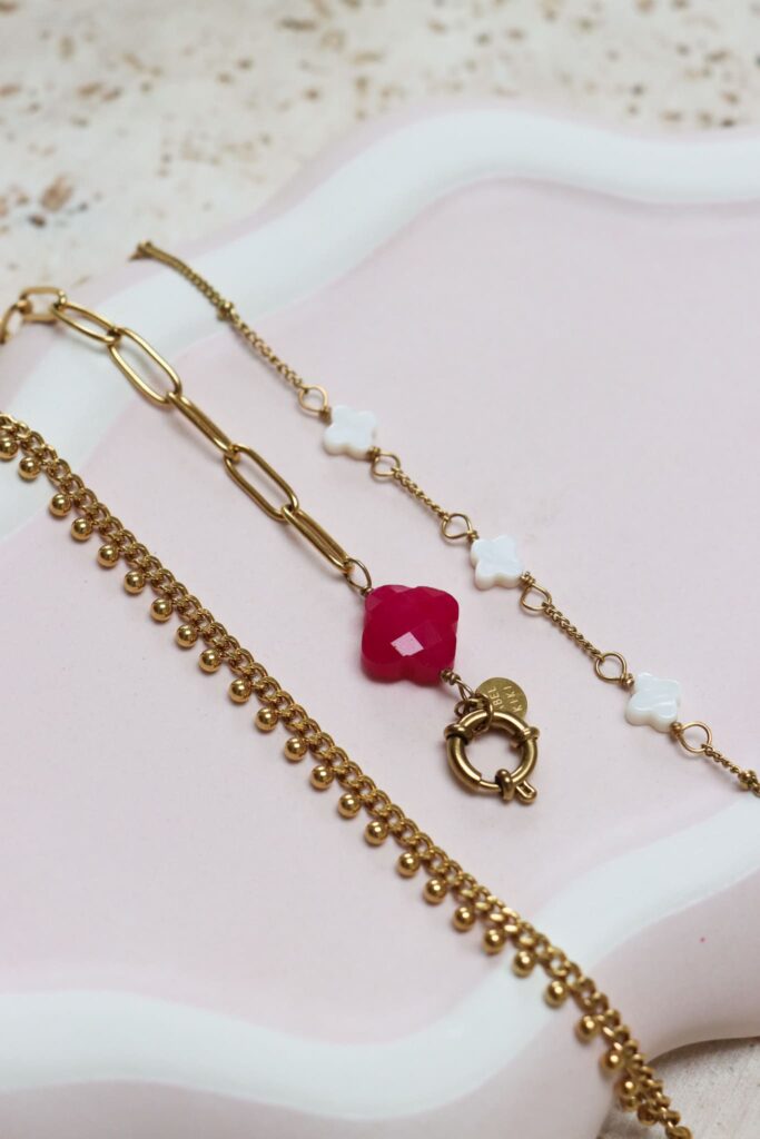 Hold on clover bracelet gold