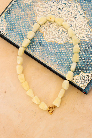 Butter yellow necklace gold