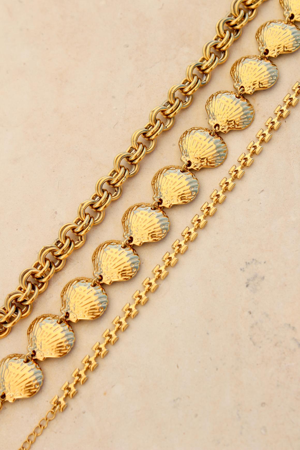 Big shell bracelet gold