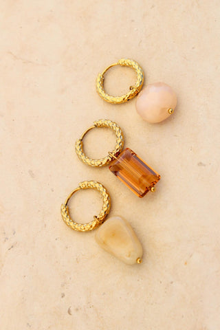 Coral glow hoop gold
