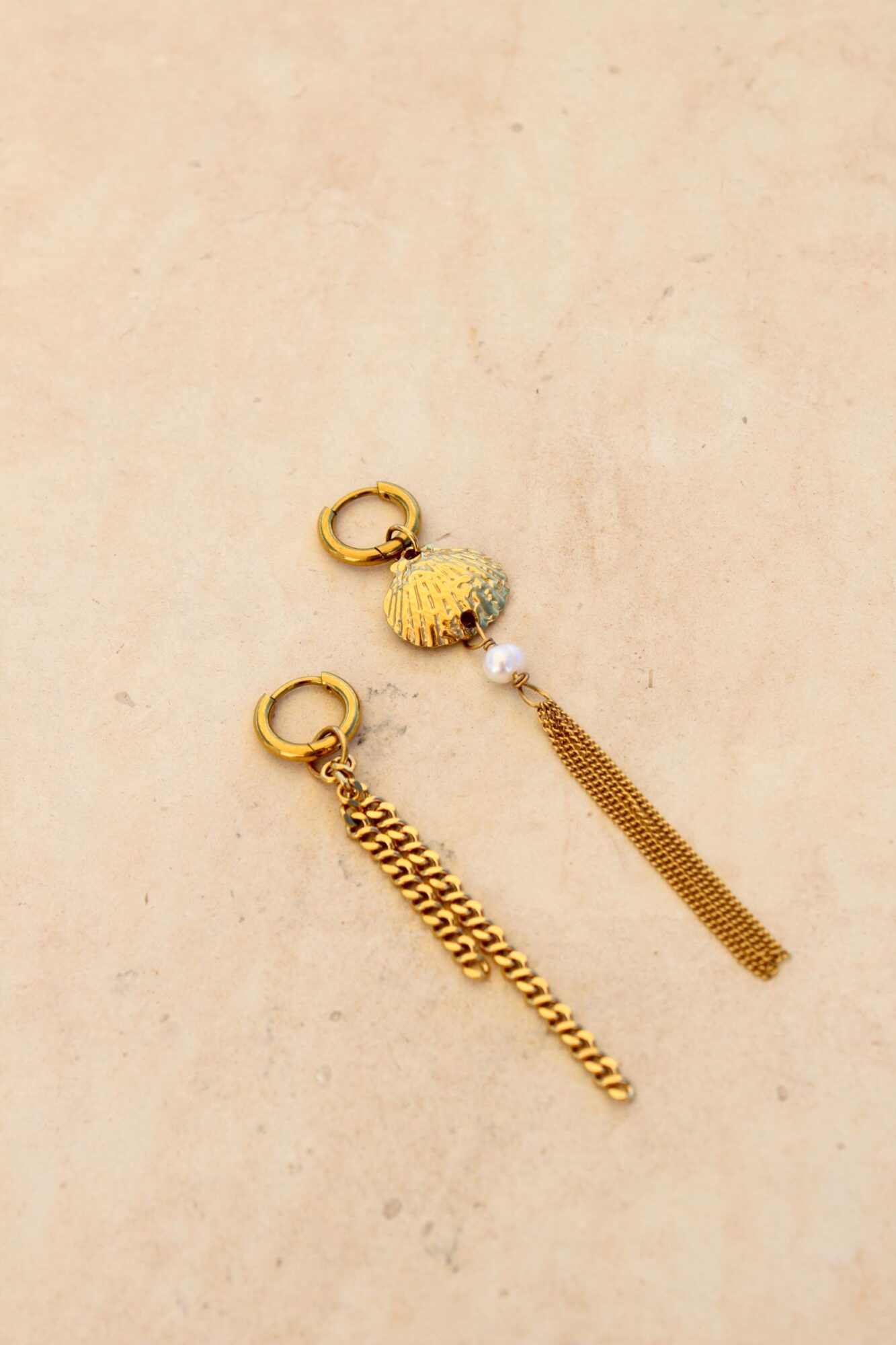 Double long chain hoop gold