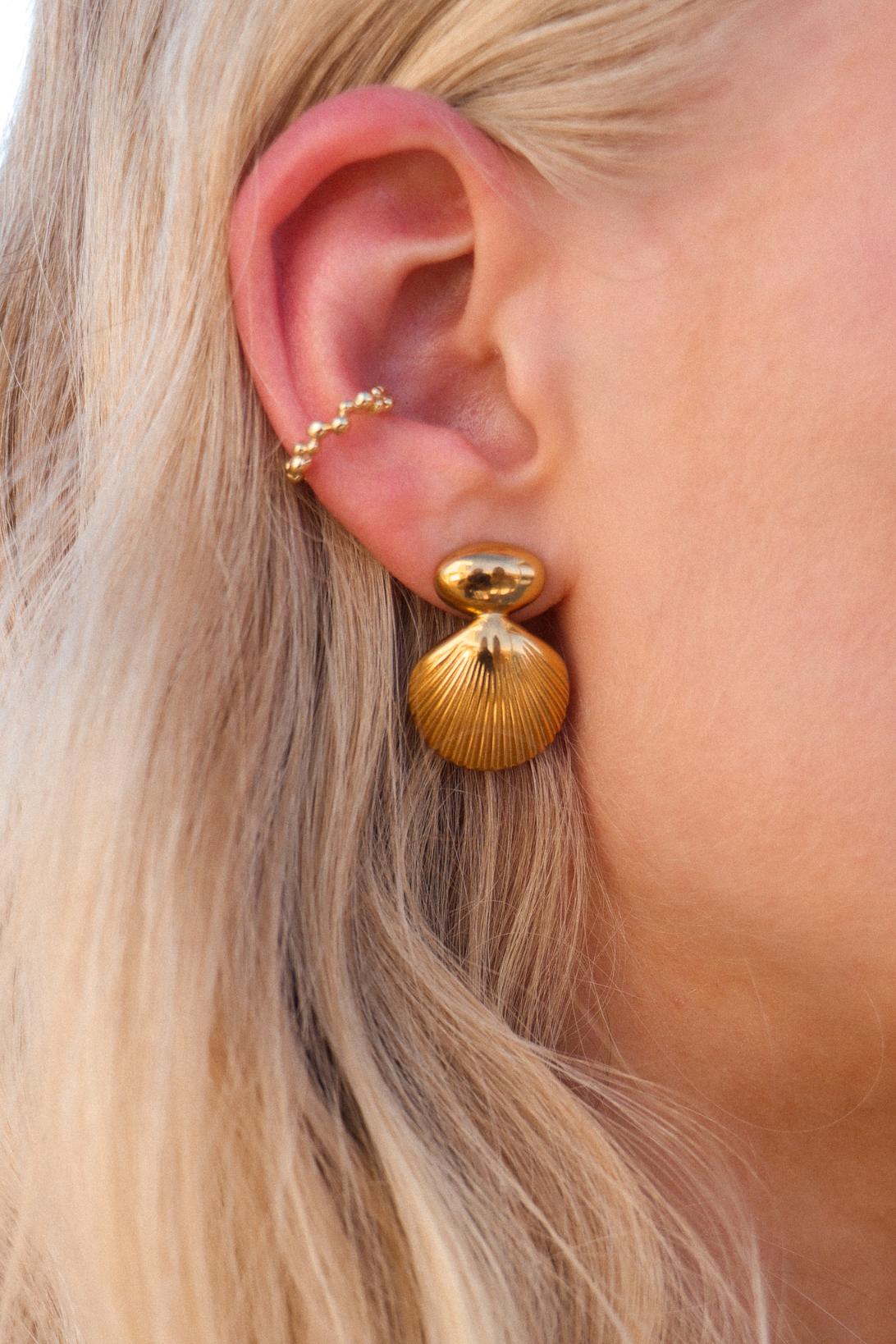 Bubble ear cuff gold