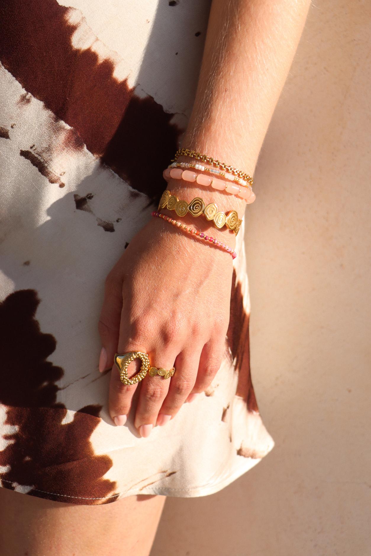 Twirl bangle gold
