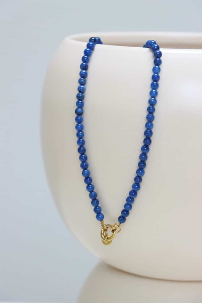Royal blue necklace gold