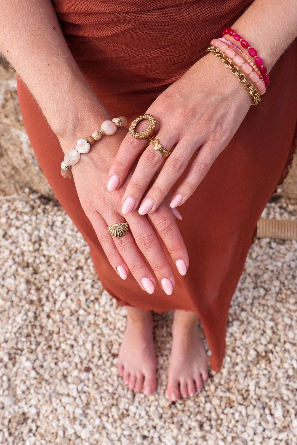 Organic bubble ring gold