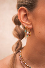 Single open heart hoop gold
