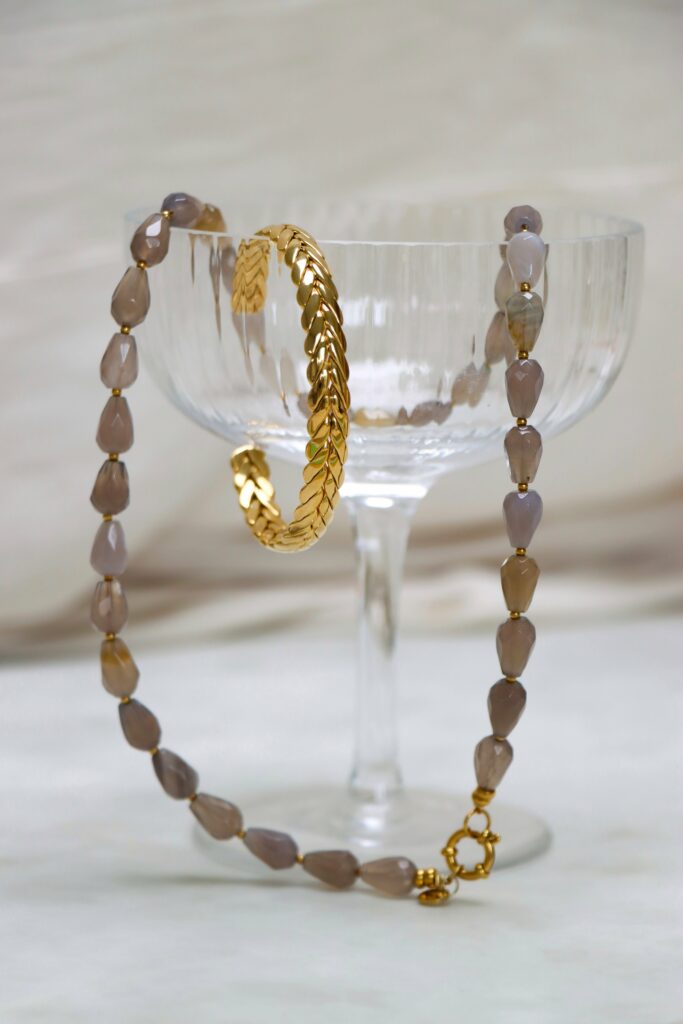 Pearl of the clouds necklace gold