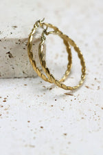 Single twisted braid hoop gold