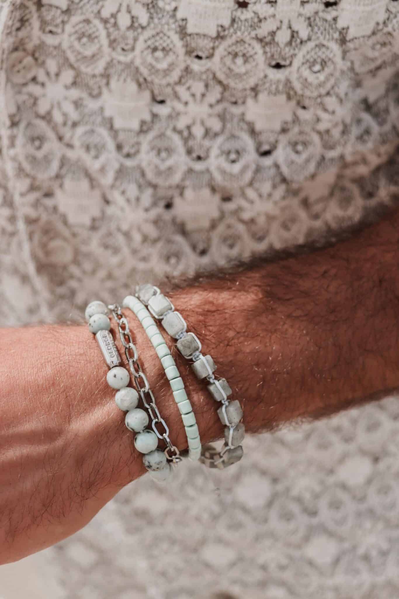 Grey square bracelet silver