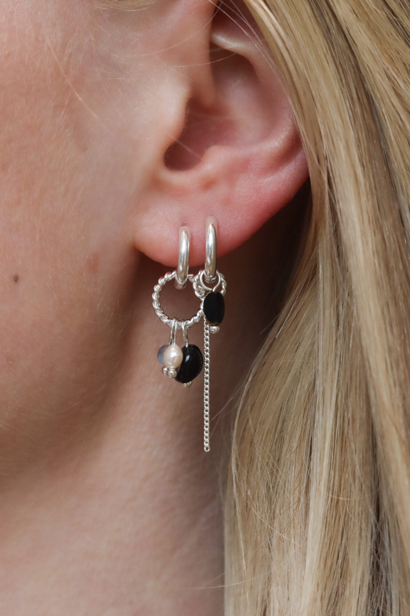 Gemstone 2.0 hoop silver