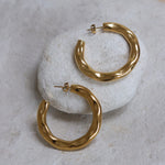 Rough hoop gold